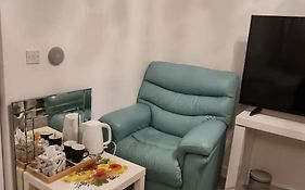 Large Room With Netflix