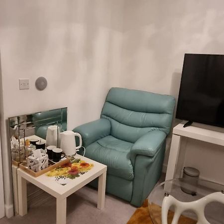 Large Room With Netflix Newhaven Exterior photo