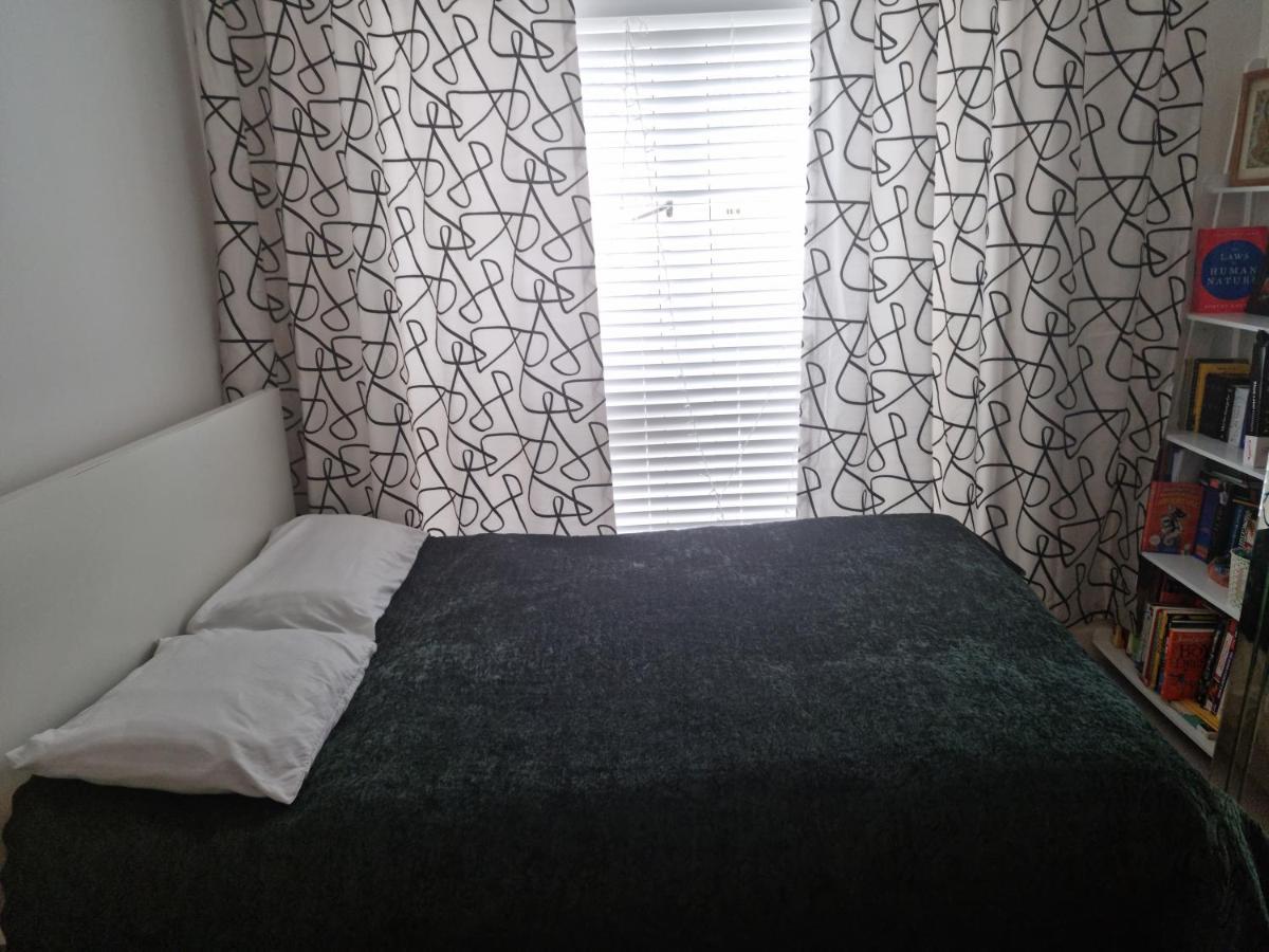 Large Room With Netflix Newhaven Exterior photo